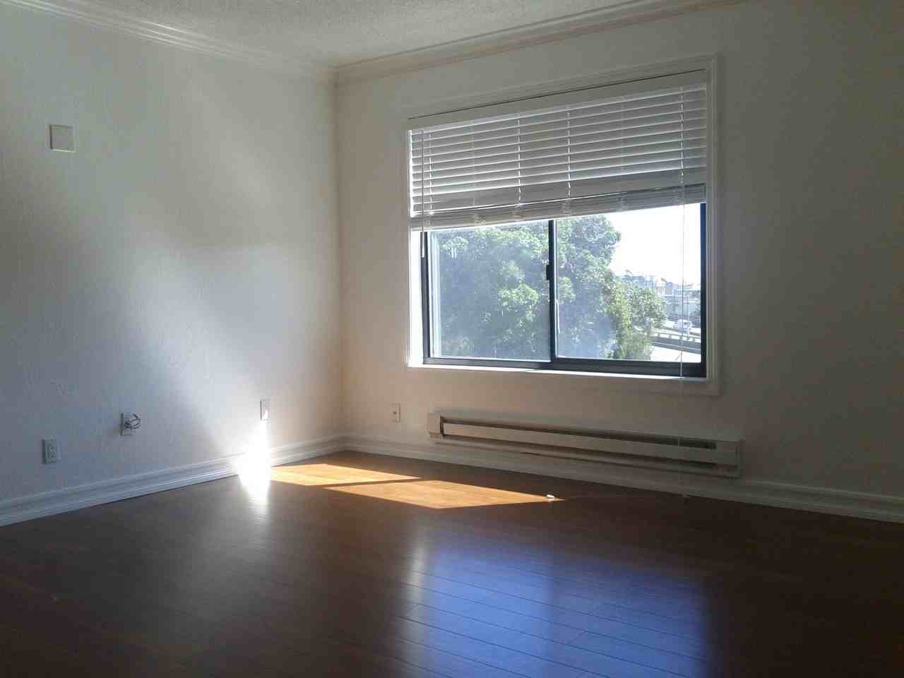 2960 Diamond St #2 - Photo 3 of 19