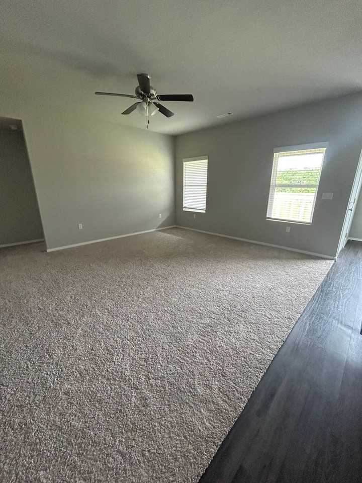 8104 Melody Ln - Photo 7 of 14