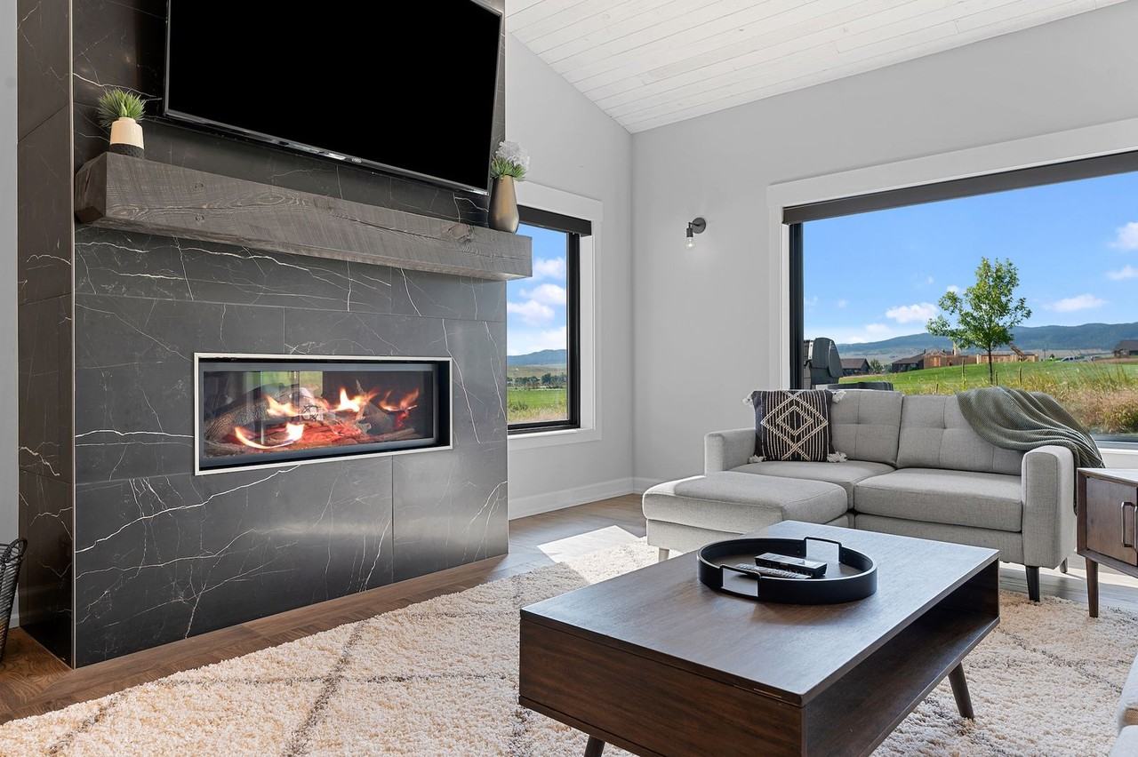 7935 Brooks Loop - Photo 6 of 40