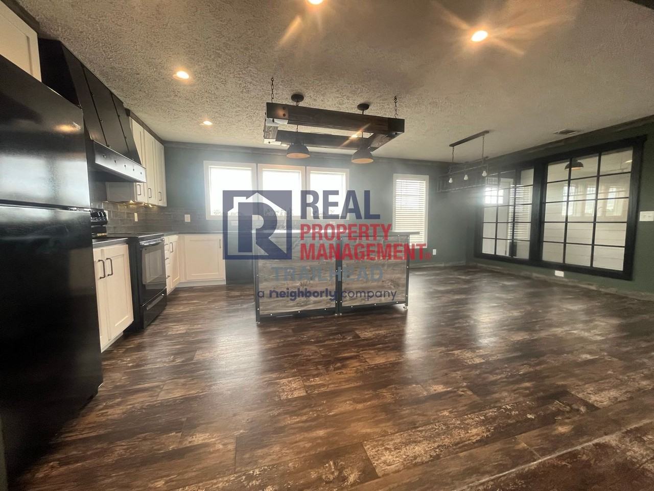 120 Comanche County Road 343 - Photo 6 of 31