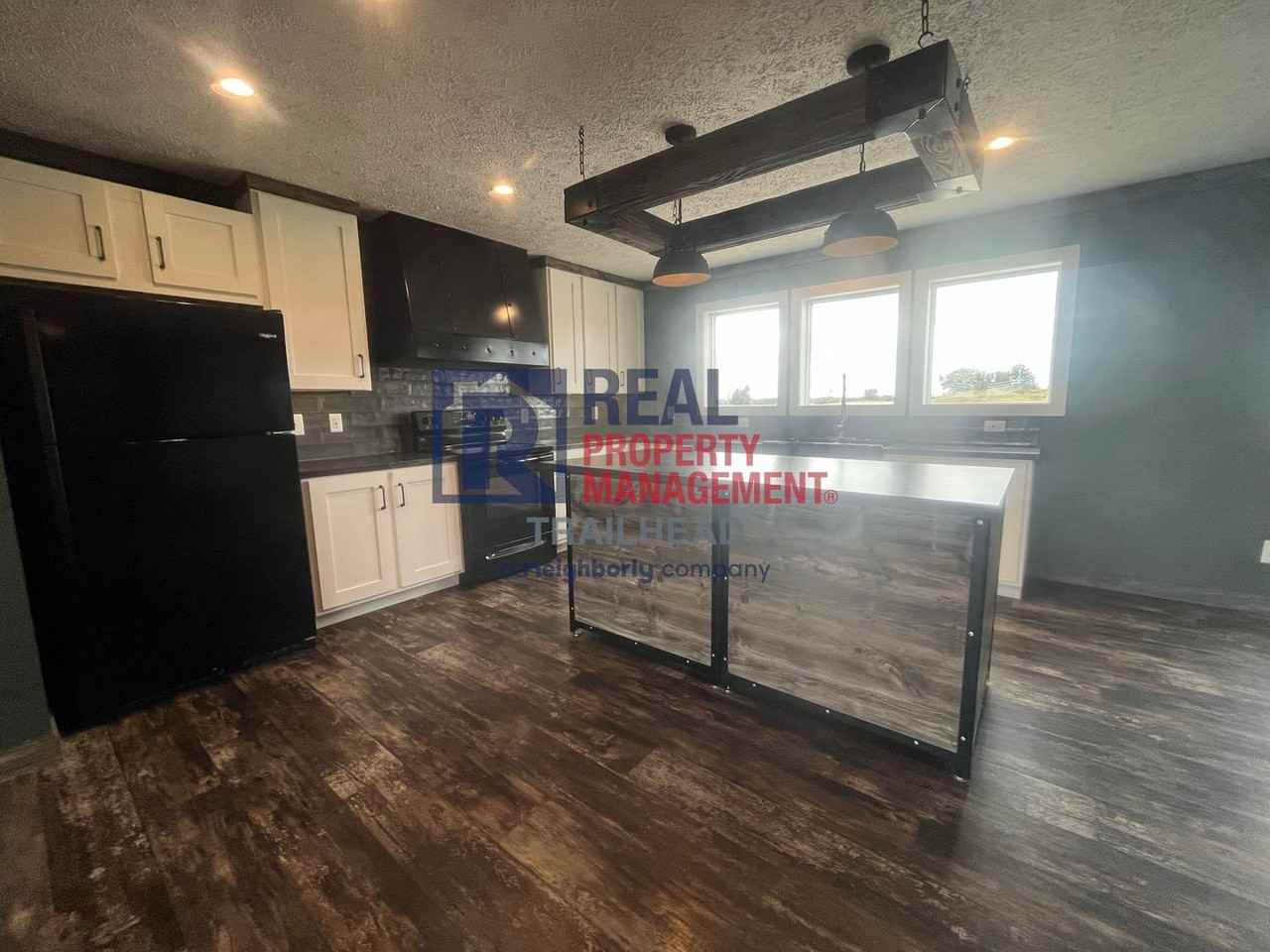 120 Comanche County Road 343 - Photo 7 of 31