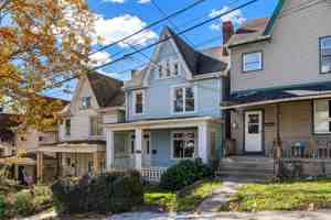 featured image of 1025 Valonia St