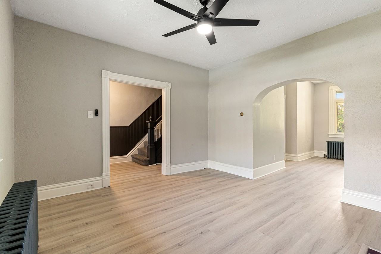 1025 Valonia St - Photo 4 of 25