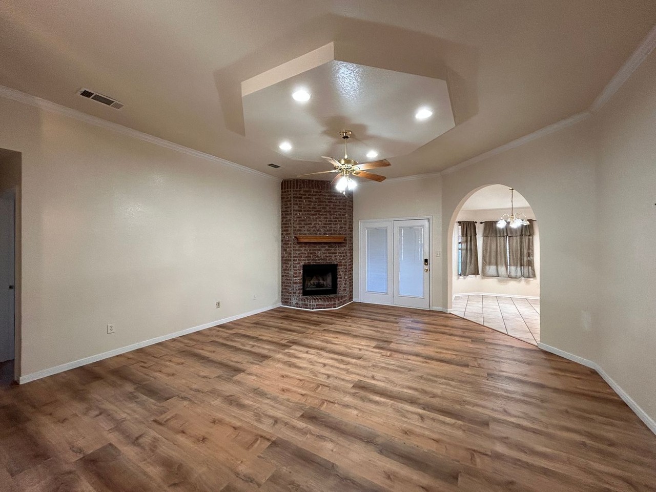 5508 Jim Ave - Photo 2 of 10