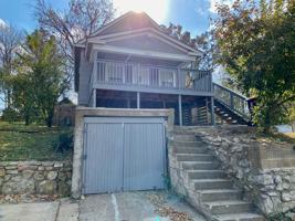 featured image of 3821 E 8th St