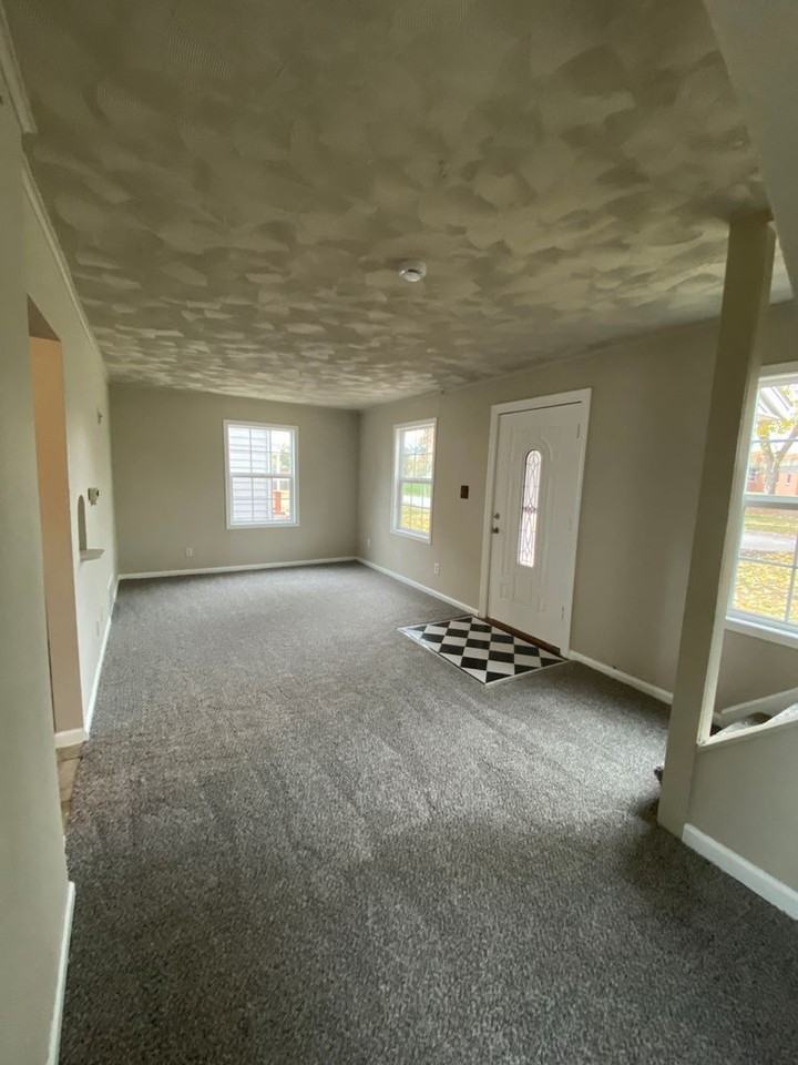 1221 E 25th St - Photo 3 of 16