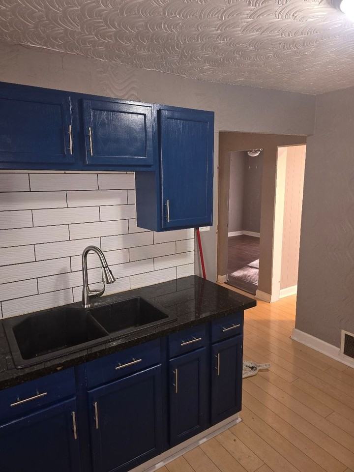 2737 W 12th Ave - Photo 6 of 8