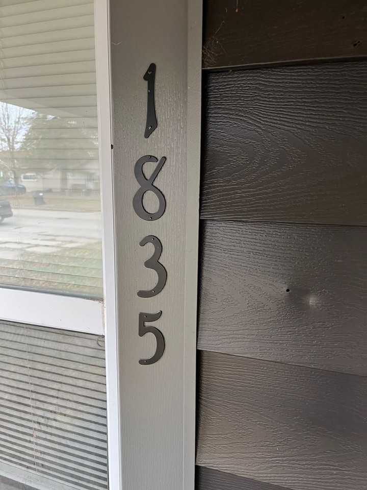 1835 S Euclid Ave - Photo 2 of 11