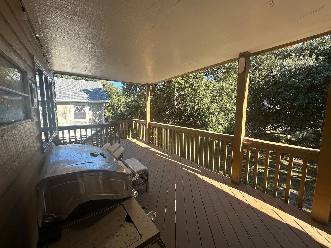 3015 S Wrightsville Ave - Photo 3 of 33