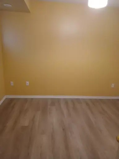 125 Isaac Devins Blvd #1 - Photo 3 of 4