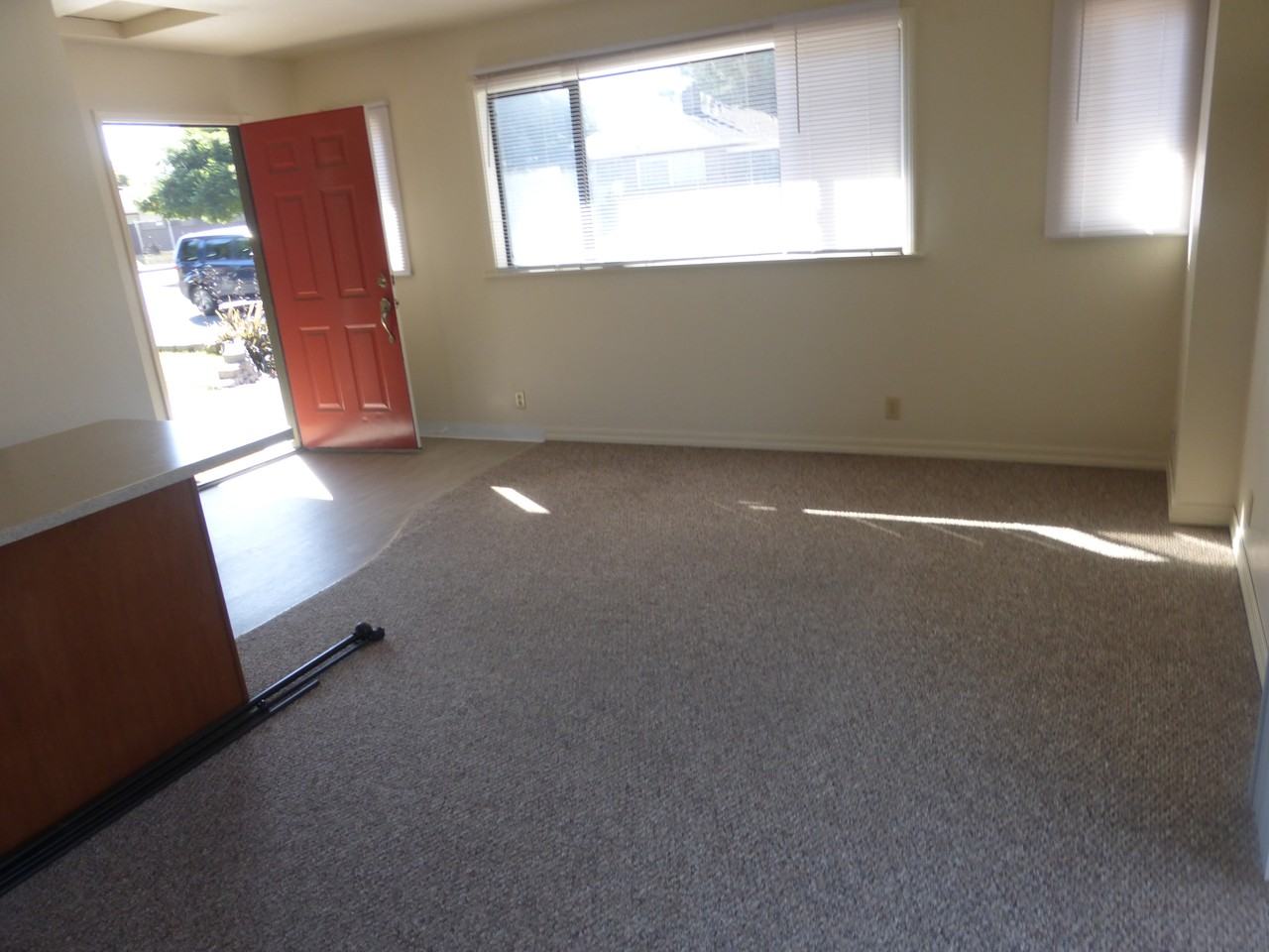 2831 S St #A - Photo 2 of 9