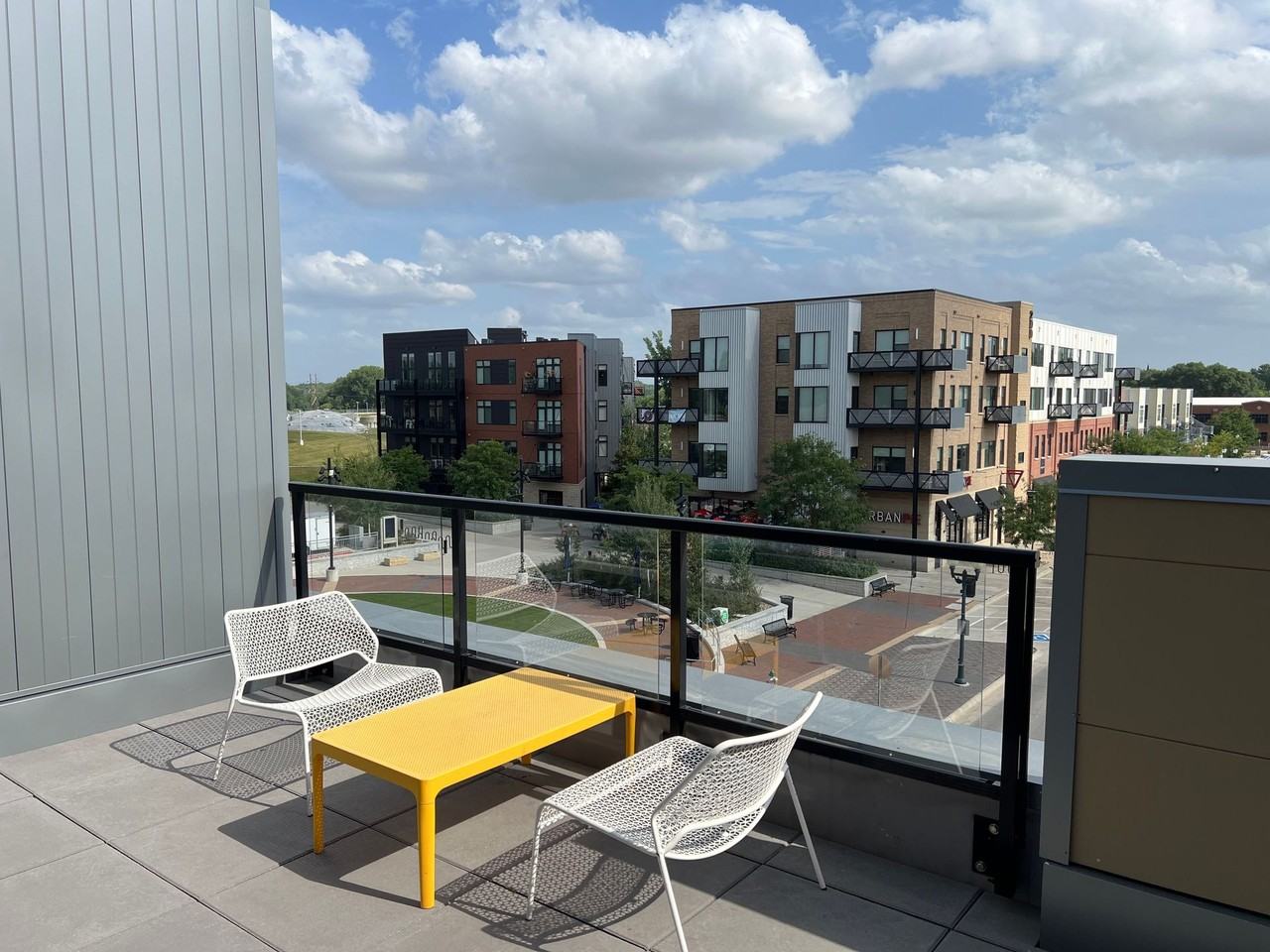 State Street Riverfront - Photo 4 of 48