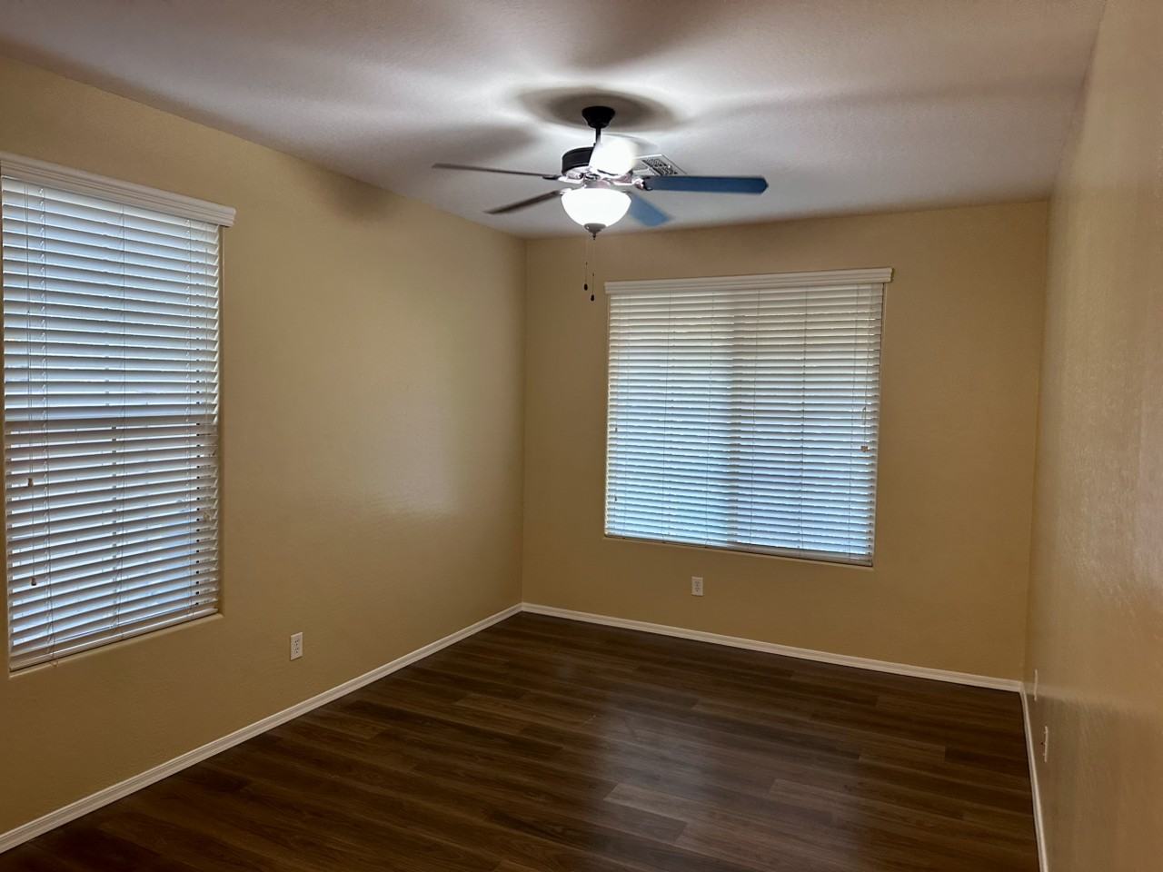 2868 East Palmdale Lane - Photo 2 of 20