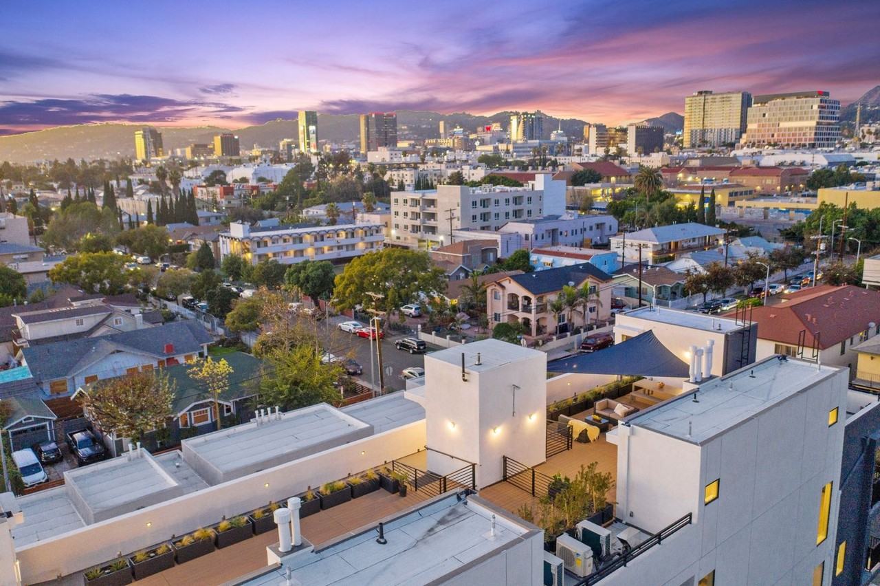 Make this Premier Community in Hollywood your new home! - Photo 4 of 29