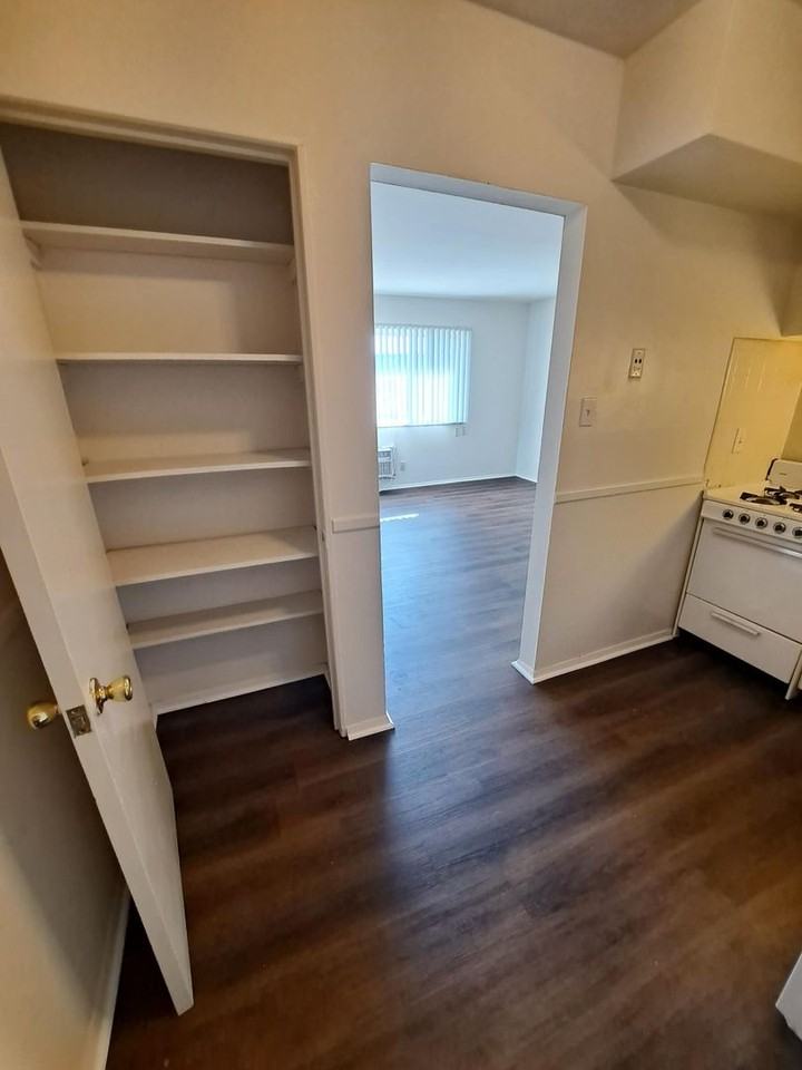 Mackenzie Place - Photo 6 of 31