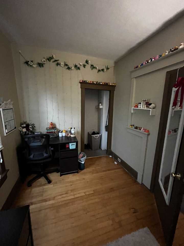 424 6th Ave - Photo 6 of 18