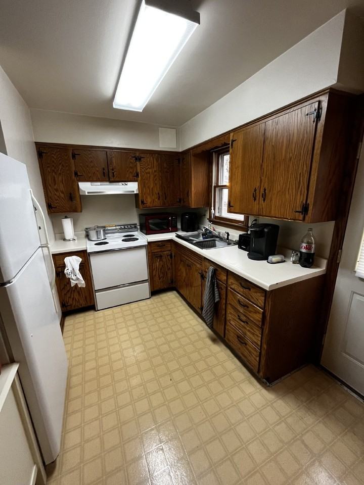 1215 State Street - Photo 4 of 19