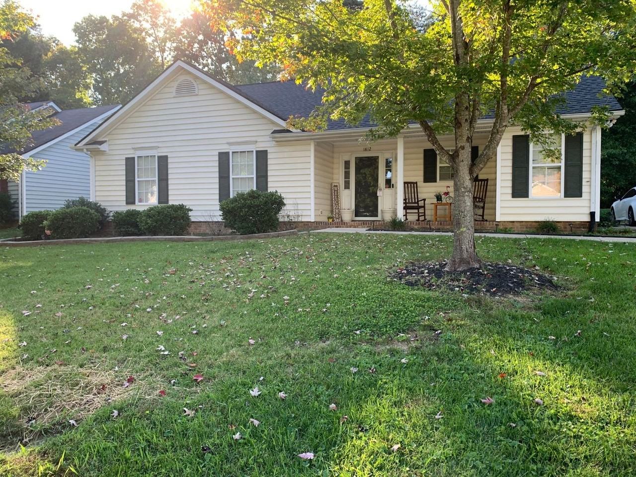 1812 Kildare Woods Dr - Photo 2 of 37