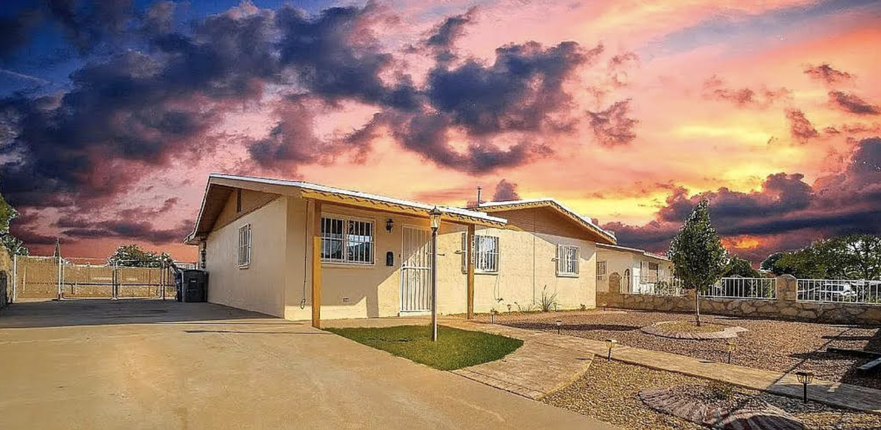 10316 Hollyhock Dr - Photo 2 of 11