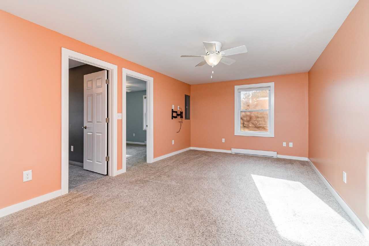 549 Lakeview Dr - Photo 6 of 16