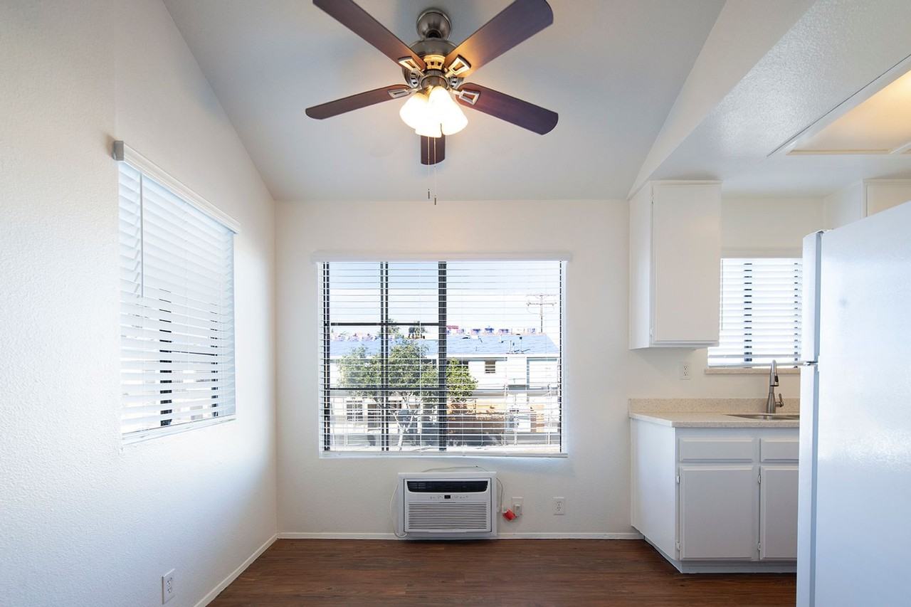 3111 Meade Ave - Photo 4 of 8