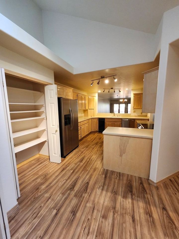 83 Brookside Way - Photo 2 of 24
