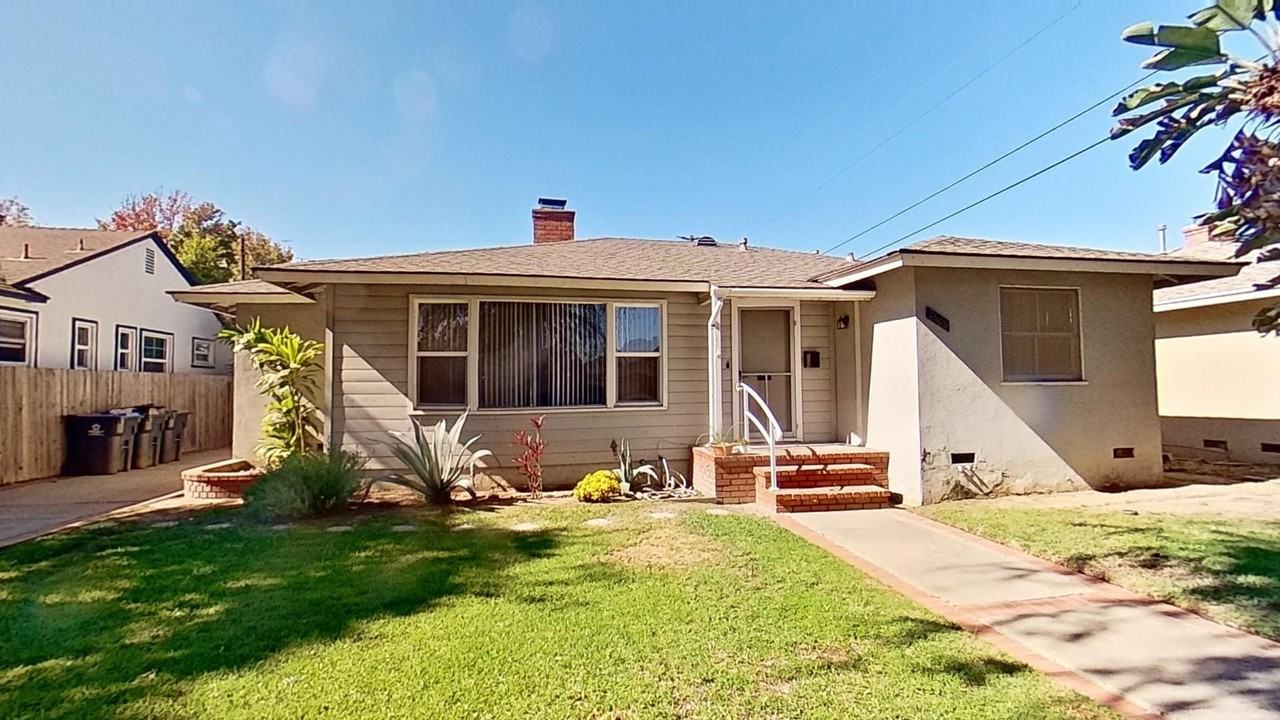 2606 Acacia Pl - Photo 2 of 19