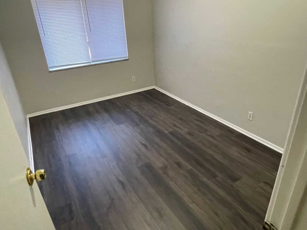 3255 Delor Ave - Photo 2 of 14
