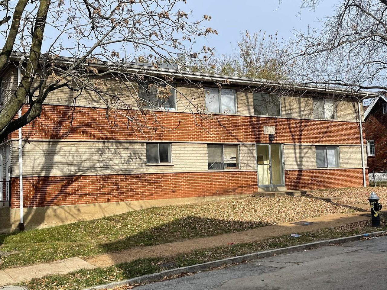 3255 Delor Ave - Photo 4 of 14