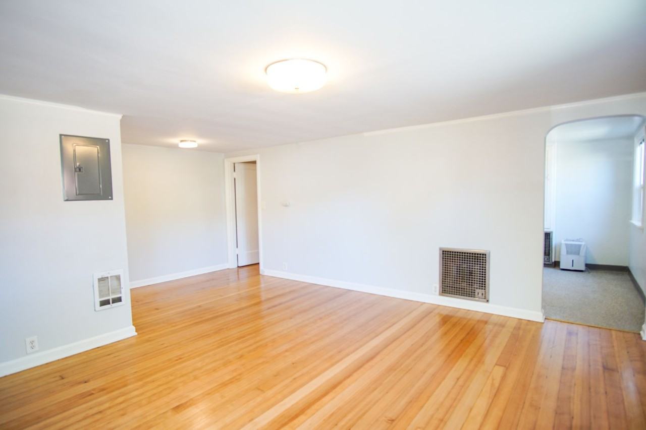 1212 Se Cesar E Chavez Blvd - Photo 2 of 13