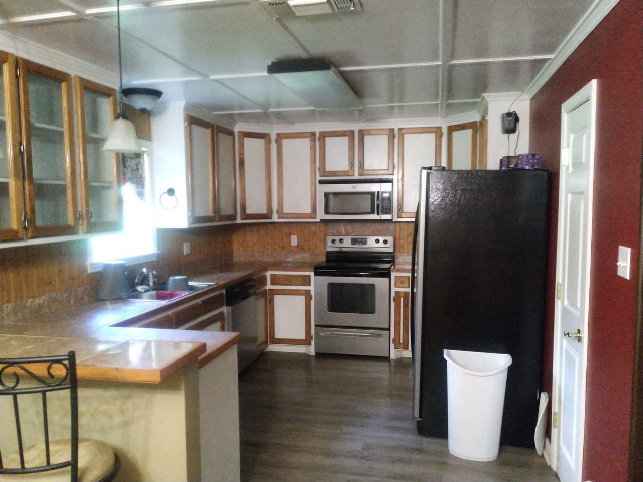 220 Lessie Brown Rd - Photo 3 of 10