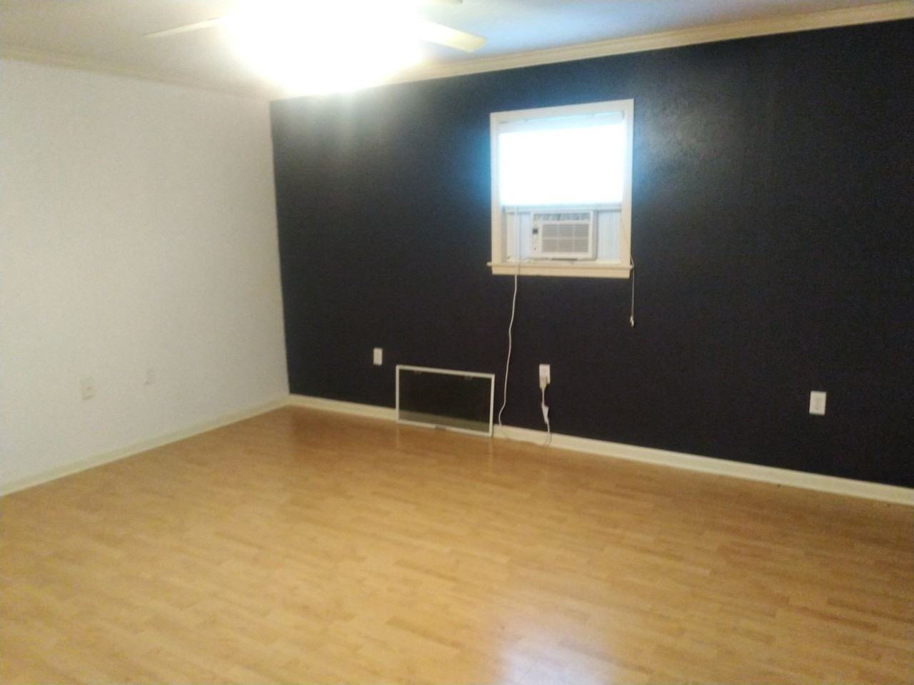 220 Lessie Brown Rd - Photo 4 of 10