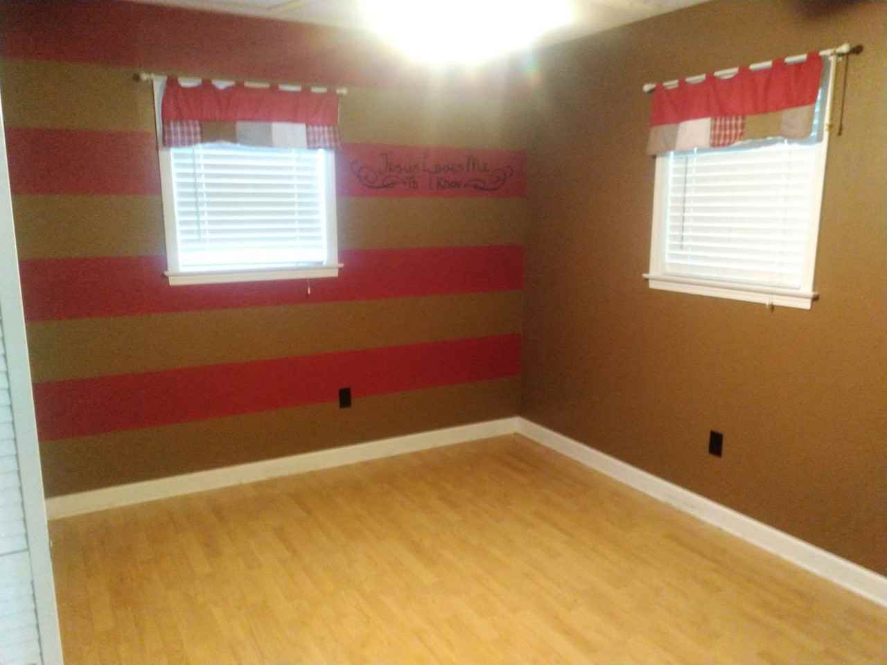 220 Lessie Brown Rd - Photo 6 of 10