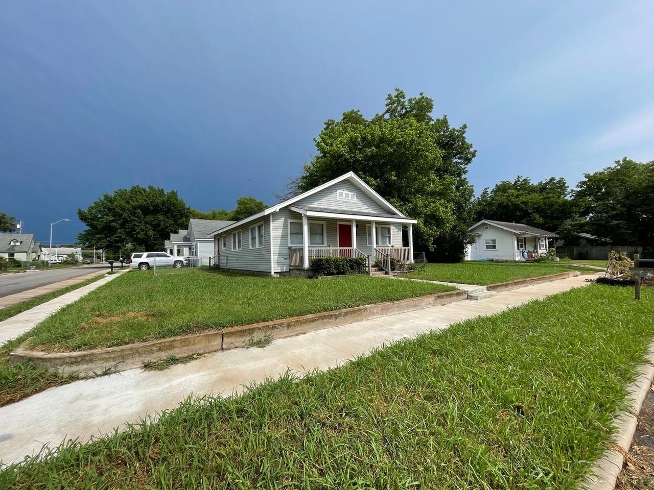 422 A St Nw - Photo 2 of 32