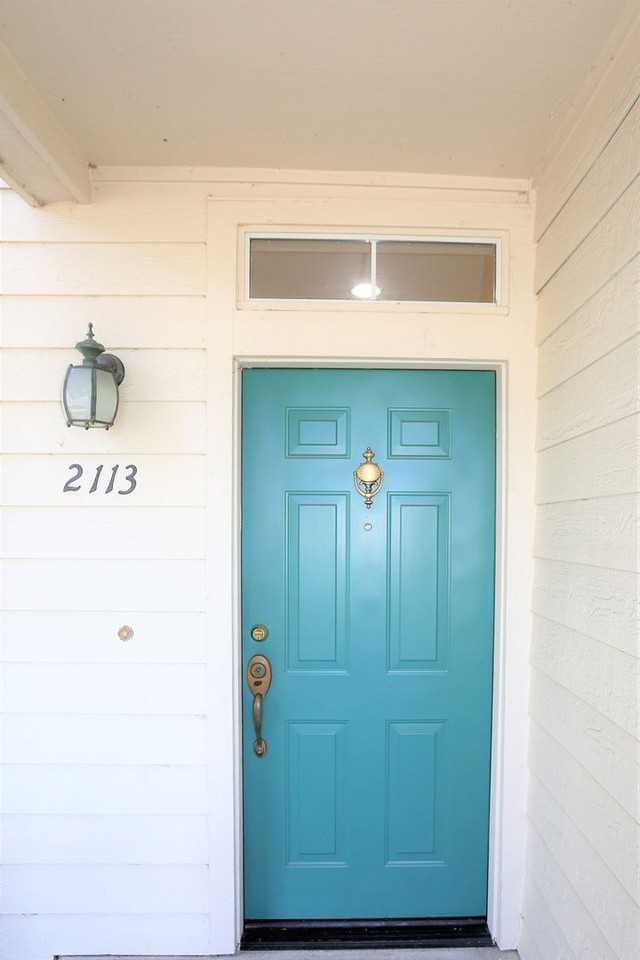 2113 Hastings Shore Ln - Photo 2 of 15