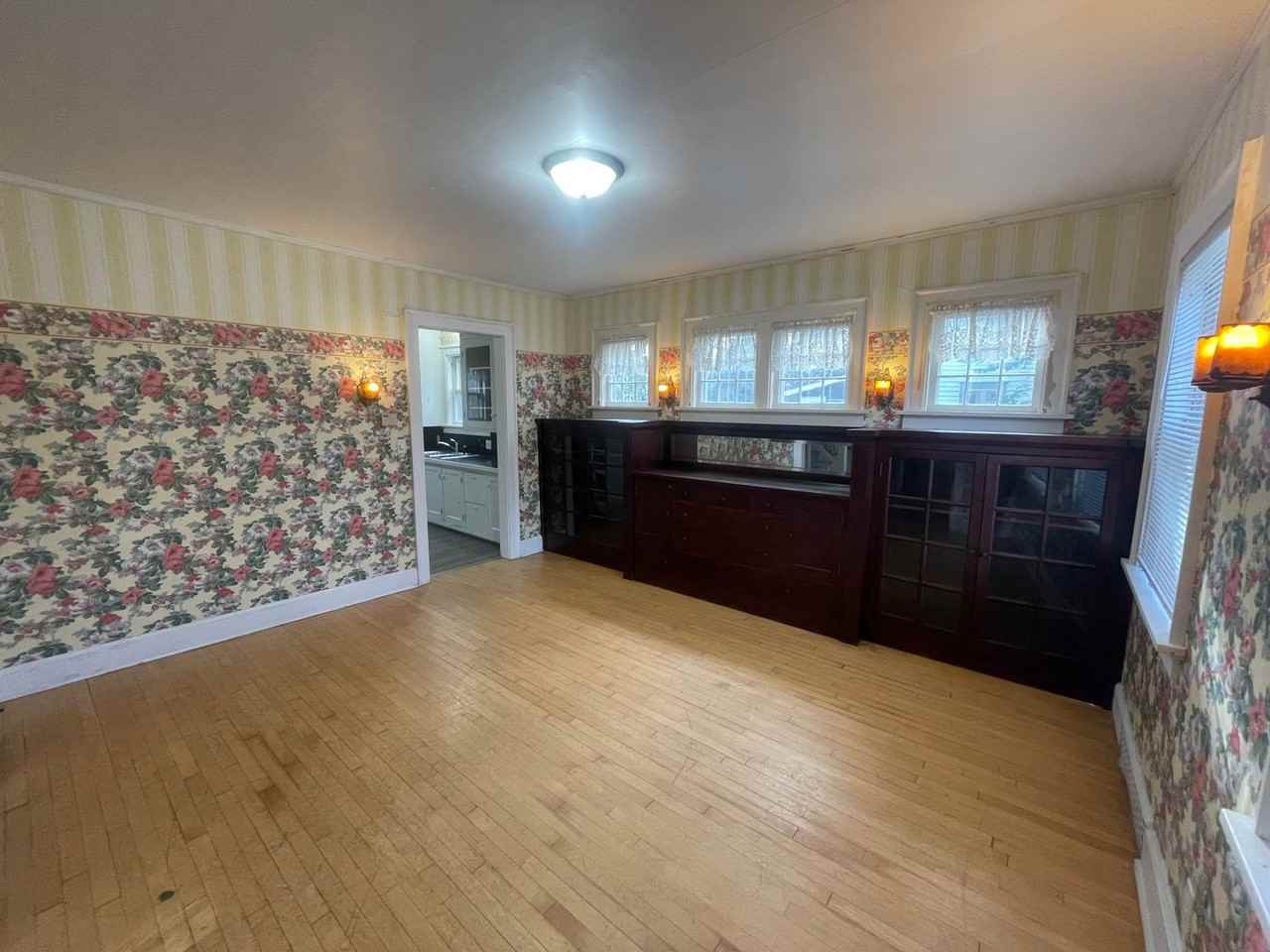 702 5th St S - Photo 6 of 29