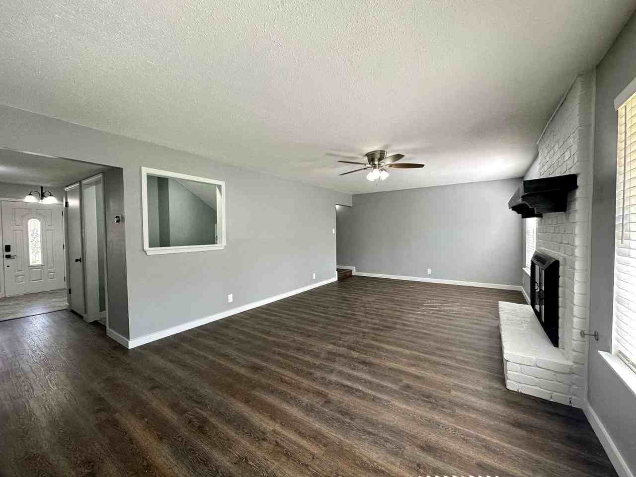 2422 Crow Vly - Photo 3 of 39