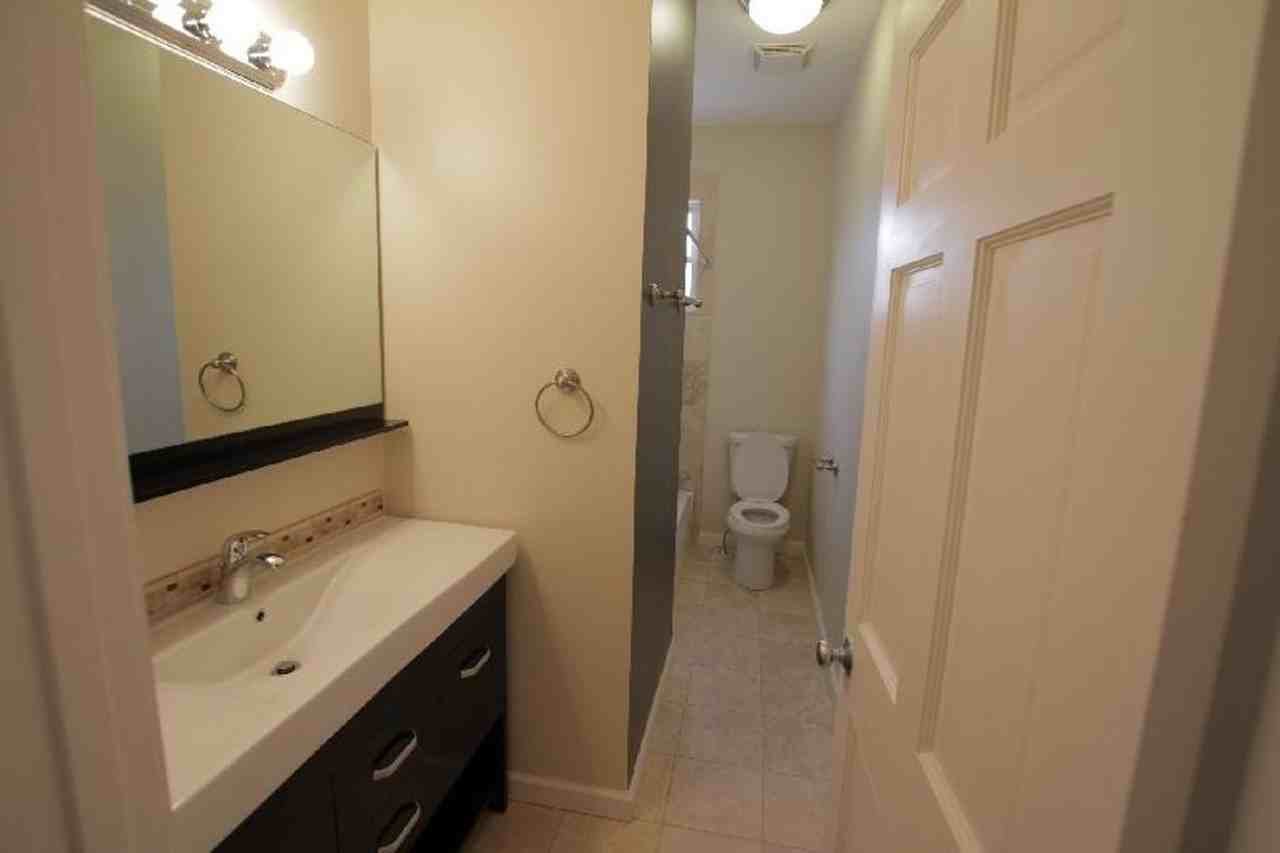 106 Chester St - Photo 3 of 5