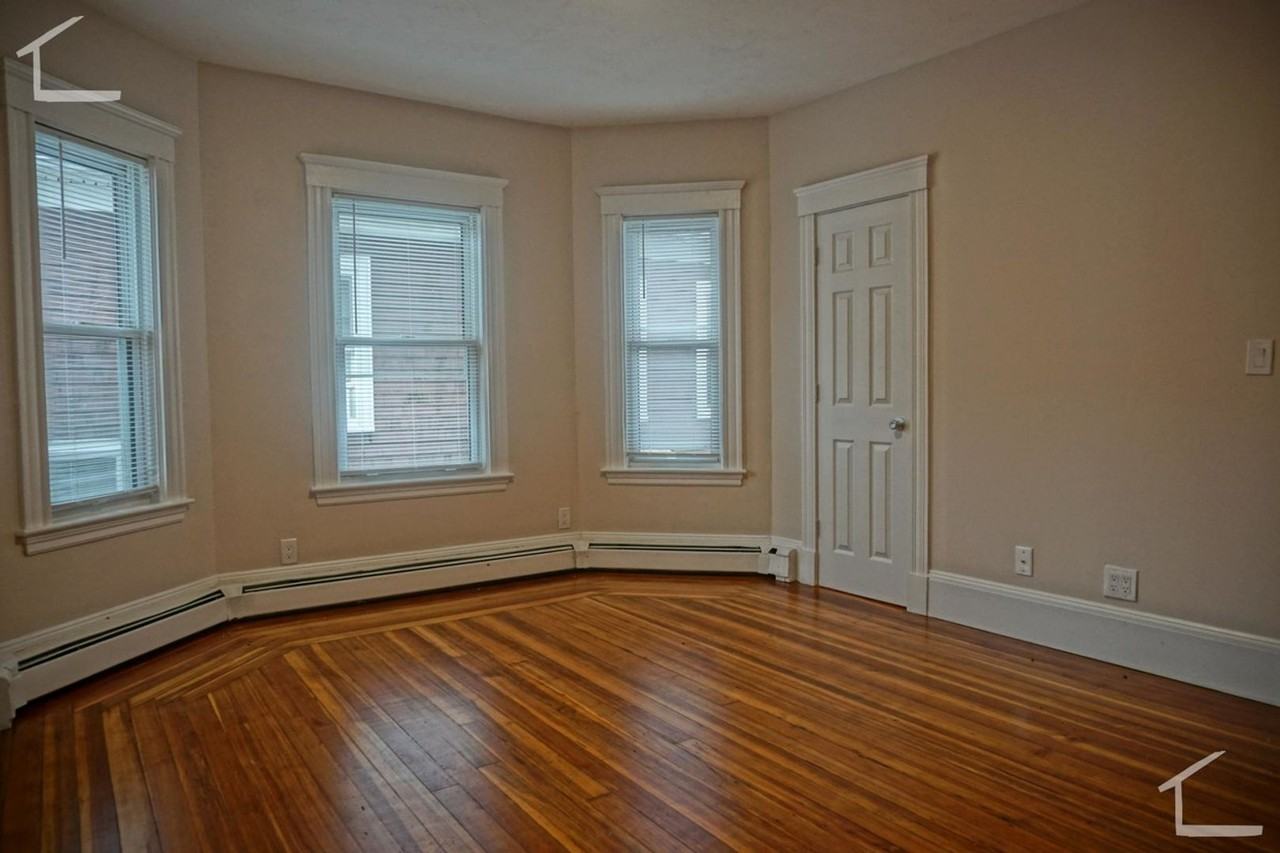 106 Chester St - Photo 4 of 5