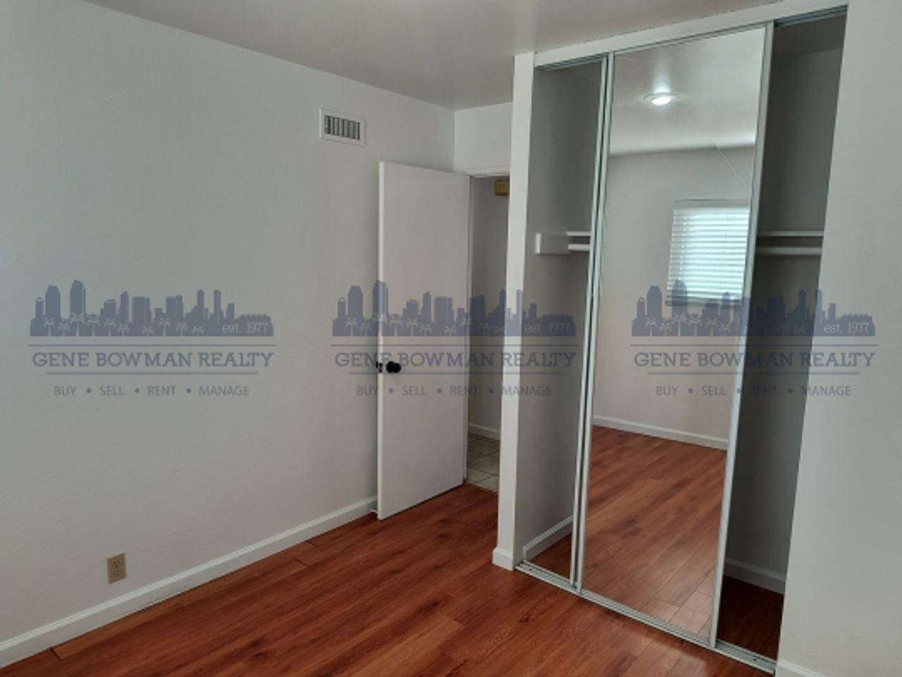 2409 Fleetwood St - Photo 2 of 25