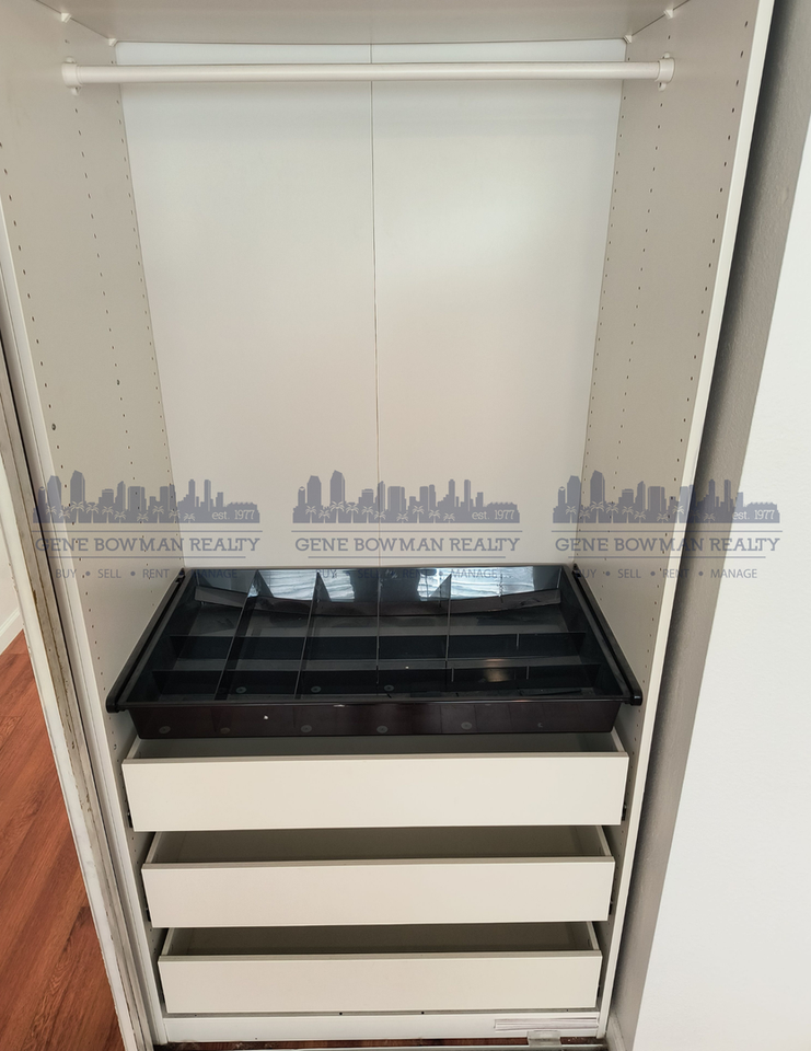 2409 Fleetwood St - Photo 5 of 25