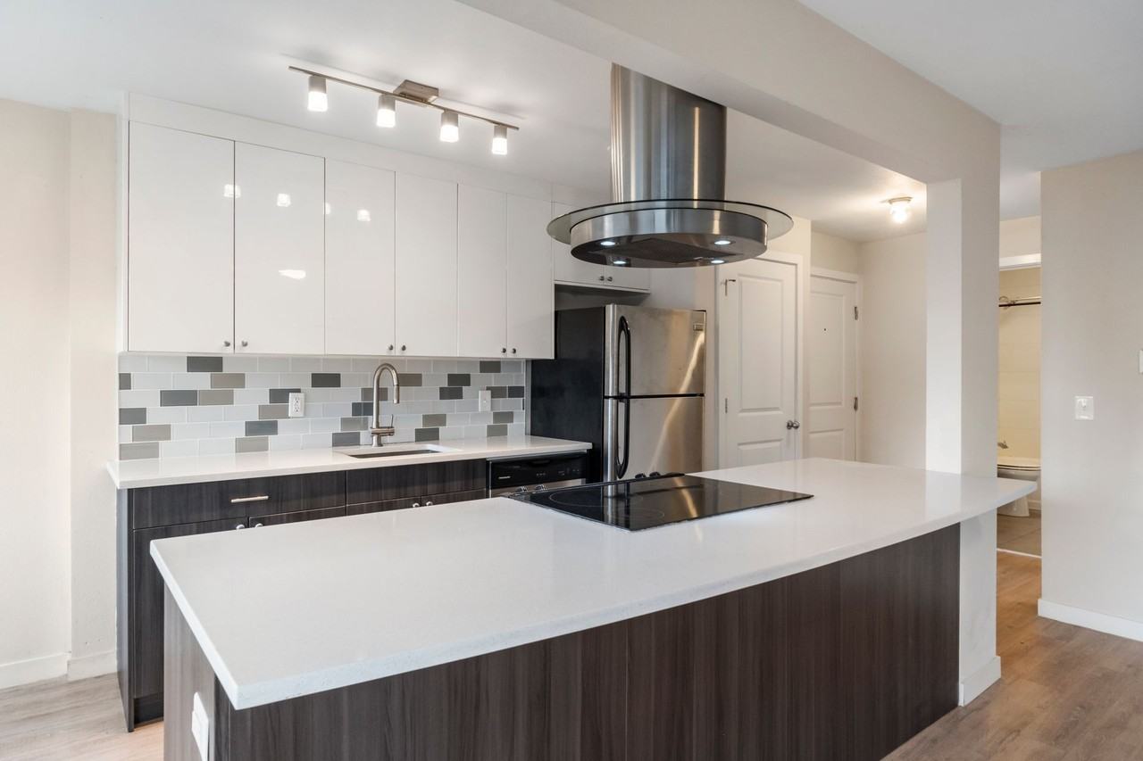 Nob Hill - Photo 2 of 8