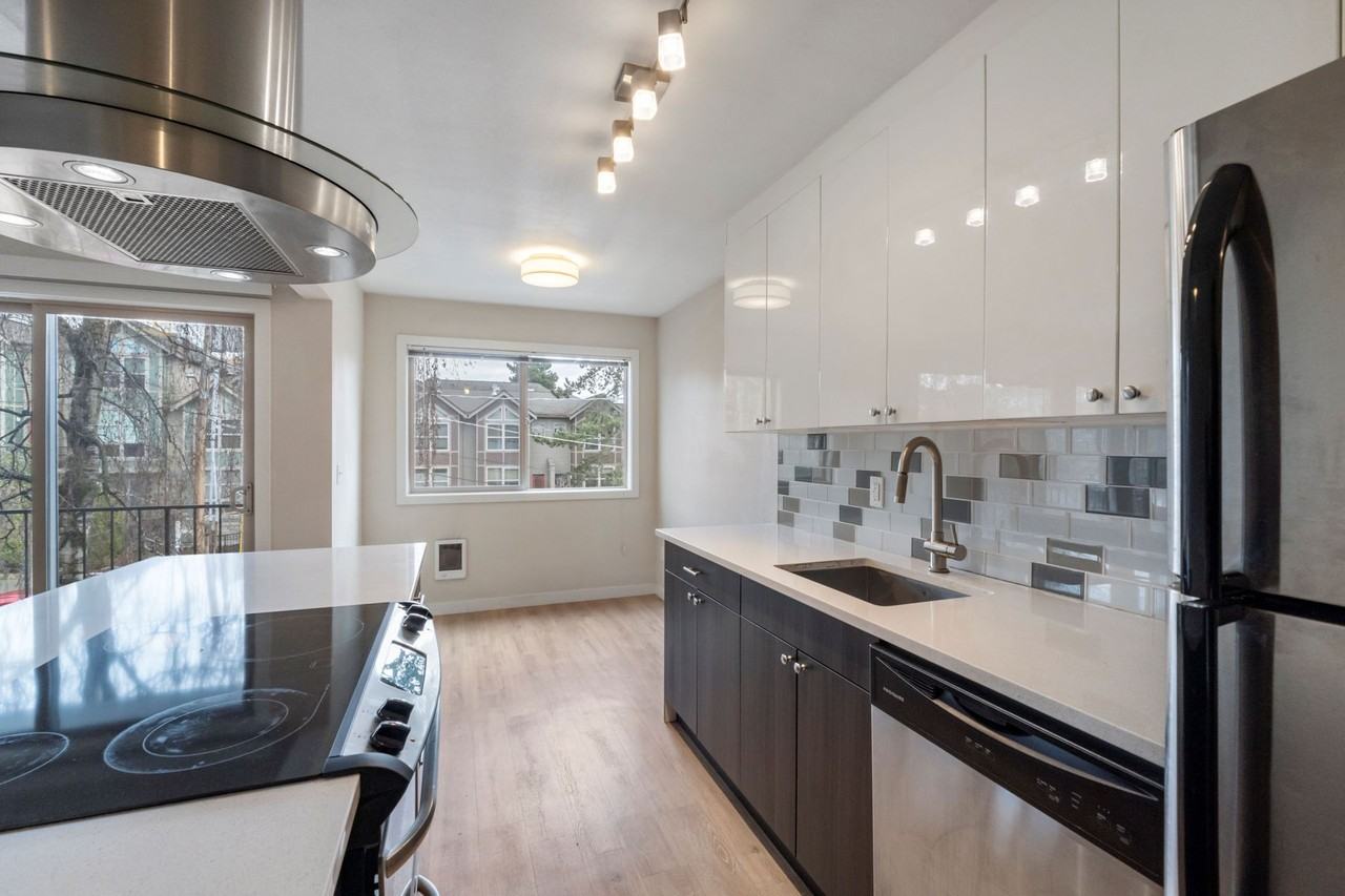 Nob Hill - Photo 3 of 8