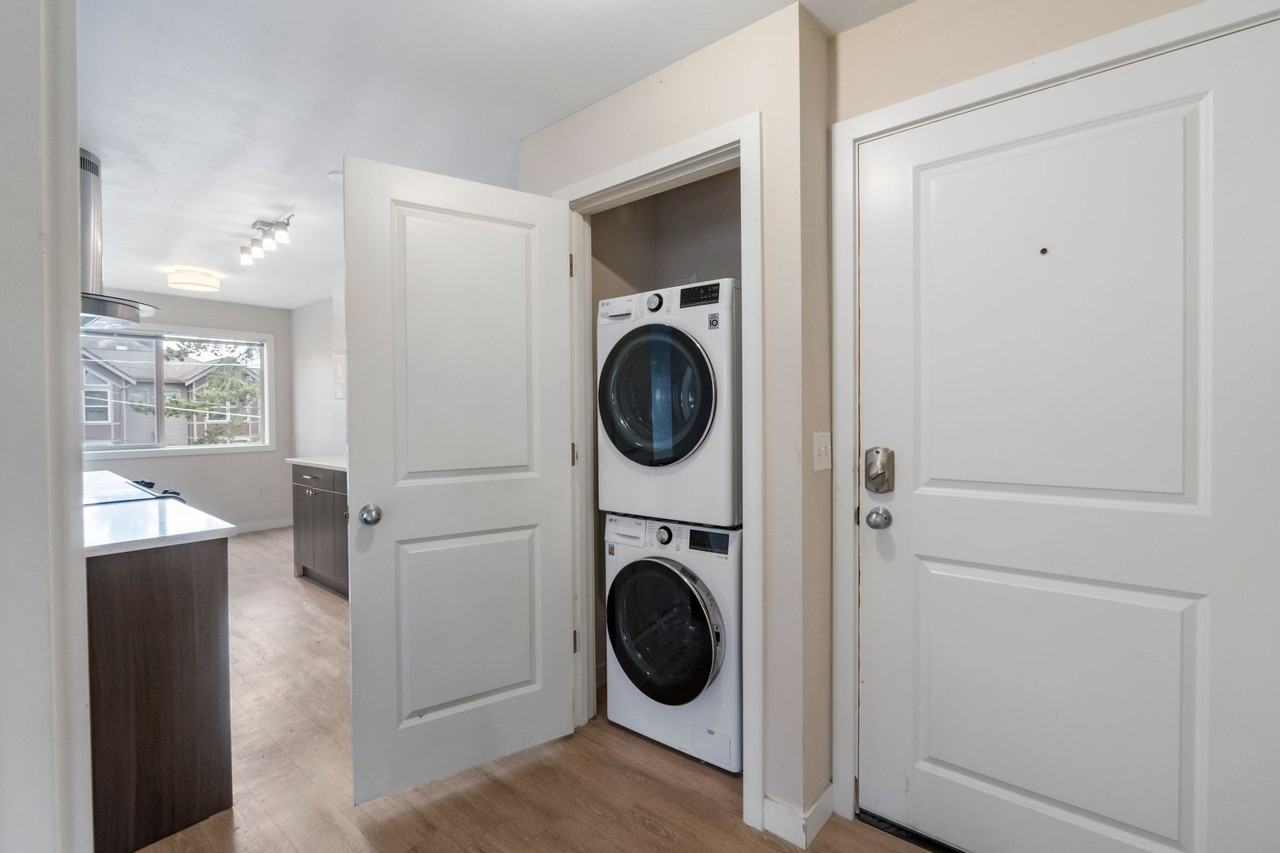 Nob Hill - Photo 4 of 8