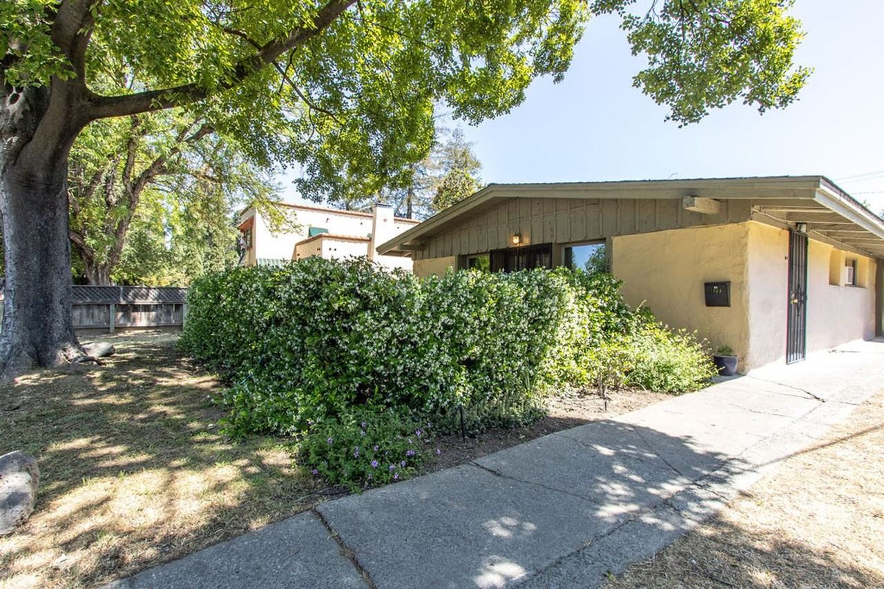 1024 Hackberry Ave - Photo 4 of 11