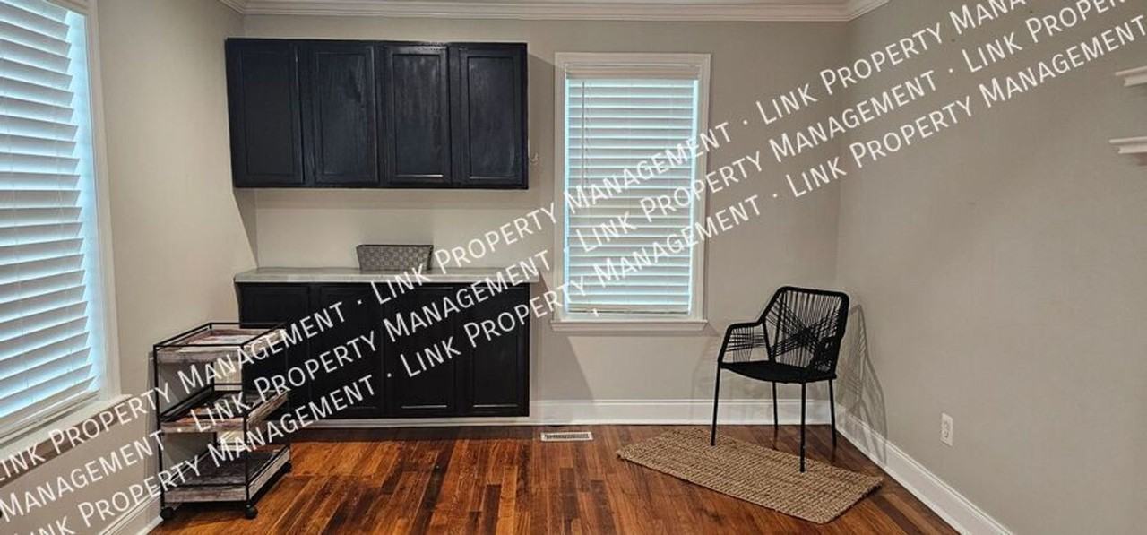 100 Nativity Pl - Photo 3 of 34