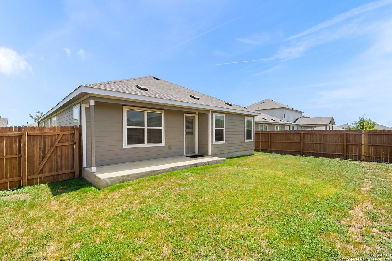 10674 Penelope Way - Photo 3 of 19