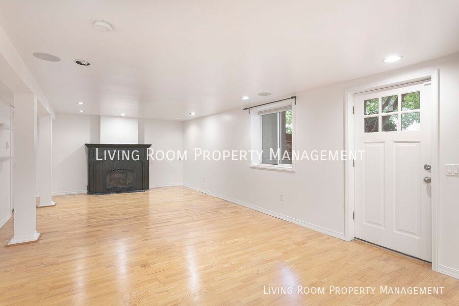 2208 Ne Schuyler St #5 - Photo 3 of 12