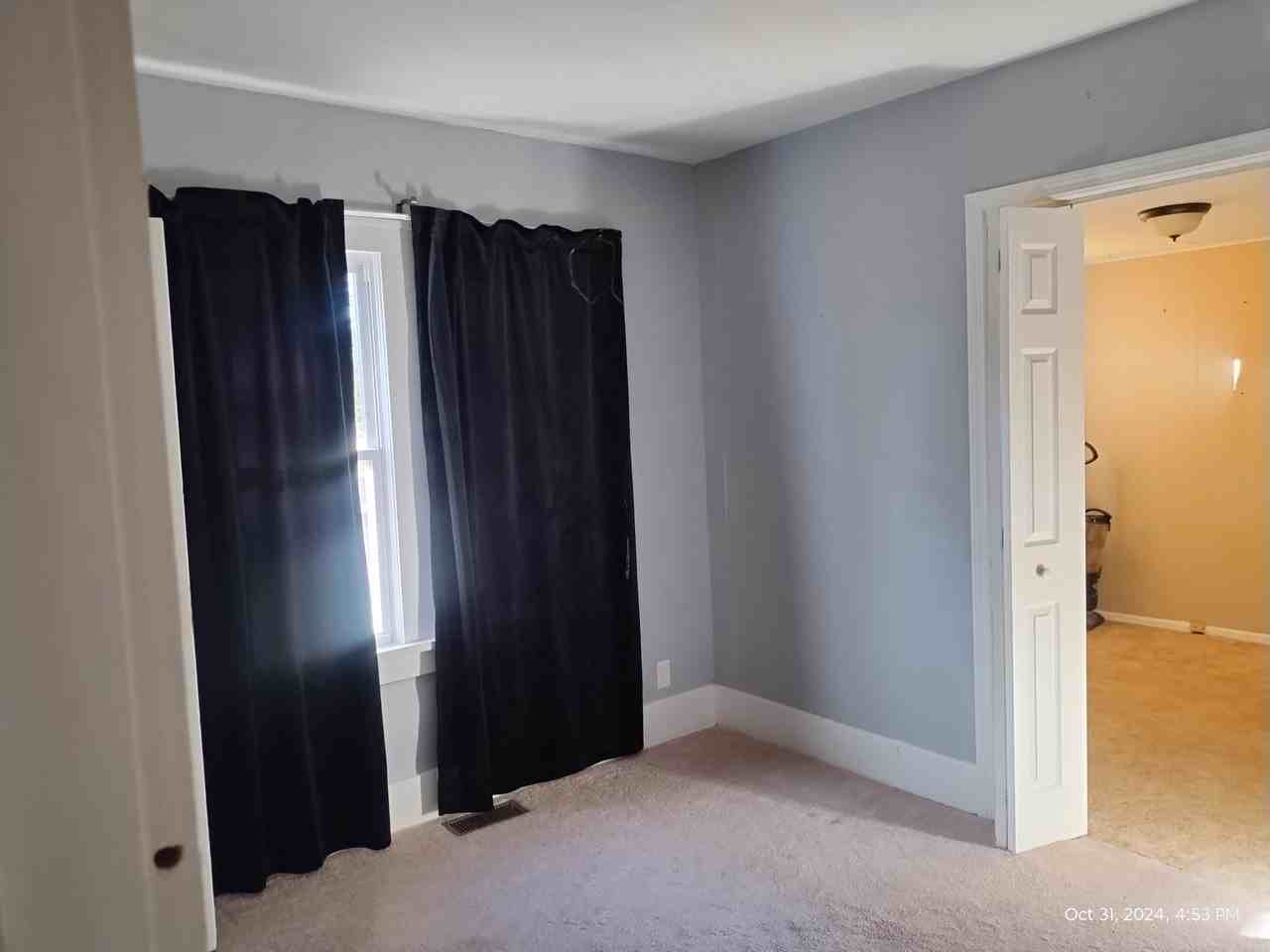 926 W Sycamore St #NA - Photo 3 of 8