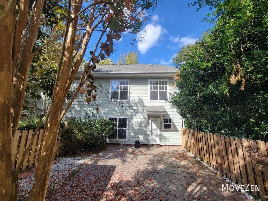 1080 W 1st St - Photo 2 of 39